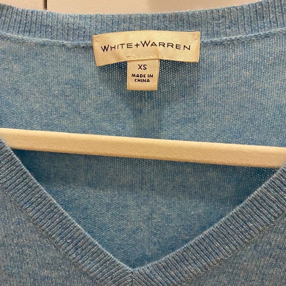 White and Warren 100% Cashmere Blue Sweater - Picture 3 of 5